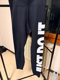 Leggings Nike neri con logo Just Do It