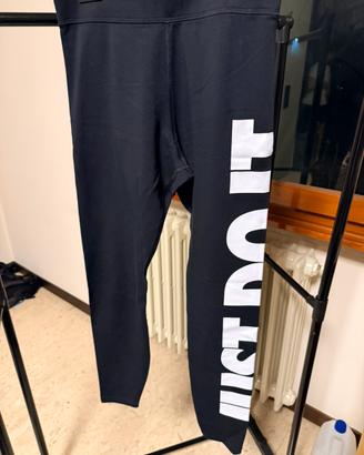 Leggings Nike neri con logo Just Do It