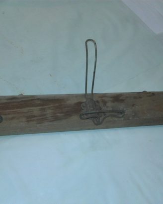 Attaccapanni vecchio rurale