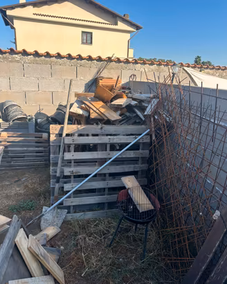 due ceste di legna per camino o stufe