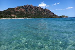 Sardegna villino con piscina vista mare
