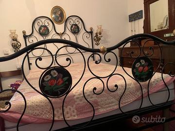 Letto antico alla  francese in ferro battuto