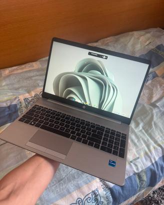 Laptop HP 250 15.6 inch