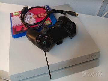 PlayStation 4 Bianca Completa – 1 Controller + 1 G