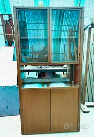 Due vetrinette/mobile da parete come nuove