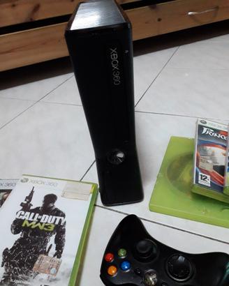 Xbox 360 più joystick