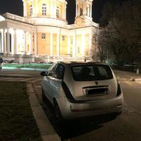 lancia ypsilon unica 2011