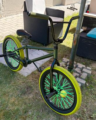 Bicicletta BMX
