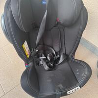 Seggiolino auto Chicco girevole 360° Isofix
