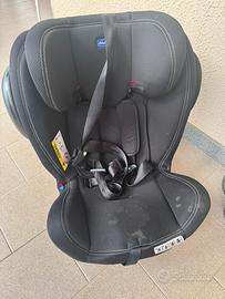 Seggiolino auto Chicco girevole 360° Isofix