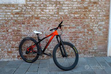 wheelie bike | hardtail da trail commencal