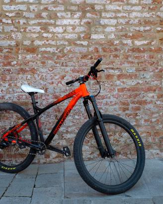 wheelie bike | hardtail da trail commencal