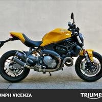 DUCATI Monster 821 Yellow