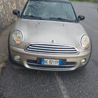 Mini cooper d neopatentati
