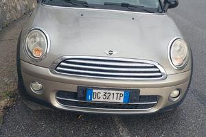 Mini cooper d neopatentati