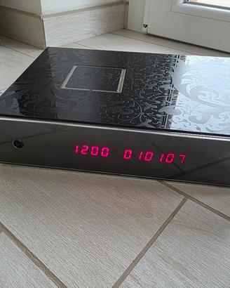 Rotaliana Multibook: Orologio, Luce Multipresa