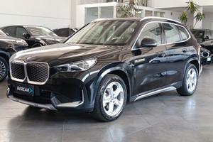 BMW iX1 edrive 20 X-Line