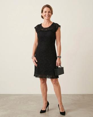 Abito in pizzo nero. Marca LDA. Taglia S.