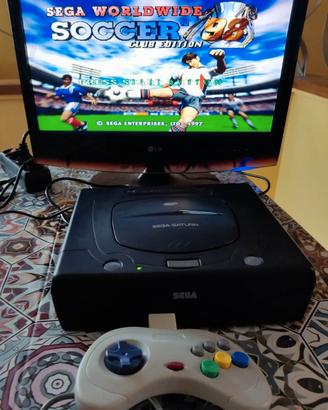 Sega Saturn + controller + gioco