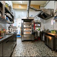 Pizzeria bar tavola calda