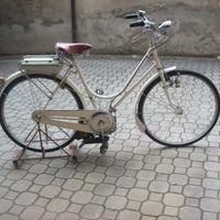 Bicicletta donna anni '50 c/motore mosquito
