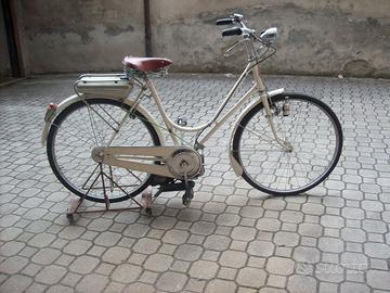 Bicicletta donna anni '50 c/motore mosquito