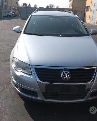 Volkswagen Passat 2007 2.0td automatico per ricamb
