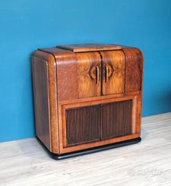 Credenza da mobile radio
