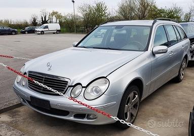 Motore e cambio Mercedes E 500 4Matic del 2005