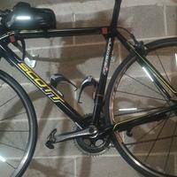BICI SCOTT ADDICT R1 2017