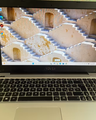 Notebook ASUS Vivobook X556 I5 500Gb SSD