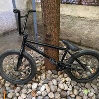 BMX Stereo Bikes Woofer 20,25" Nero