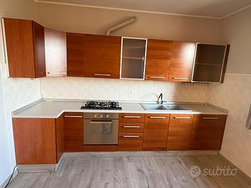 Cucina completa 3,5m a L con lavastoviglie