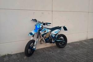 Husqvarna te 125 omologato motard