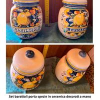 set barattoli portaspezie in ceramica decorata