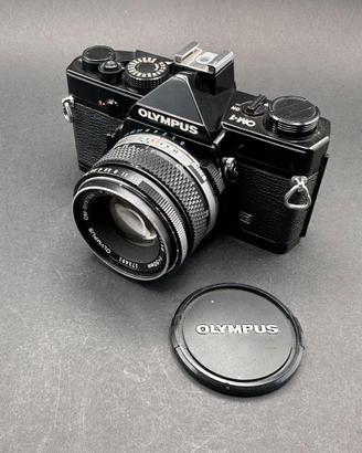 Olympus OM-1 Black con Olympus Zuiko 50mm f/1.8