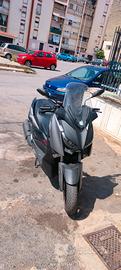 XMAX 300