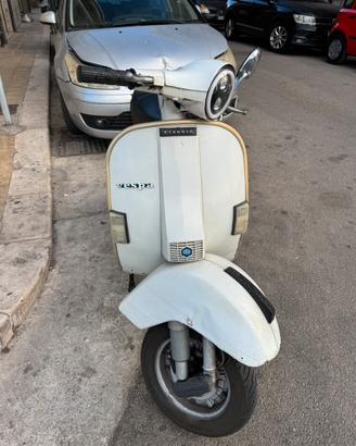 Vespa p200E anni 70