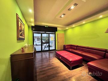 LOCALE COMMERCIALE - 86 m² - PIANO TERRA