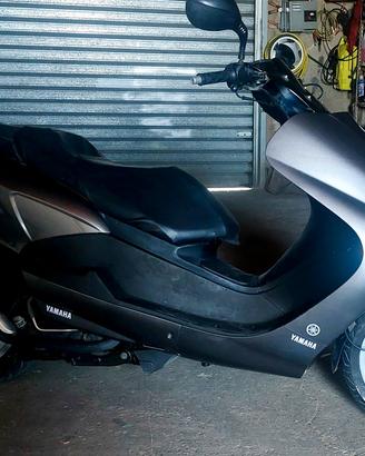 Yamaha Majesty 125