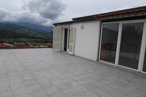 Appartamento a Bibbiena, 6 locali