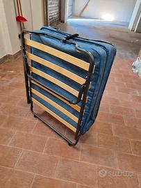 Letto piegabile + tavolino + stampante