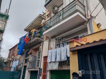 Via Sebastiano Catania 5 vani + posti auto -1