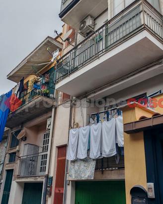 Via Sebastiano Catania 5 vani + posti auto -1