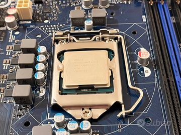 Scheda madre Intel + CPU Intel i5-3570