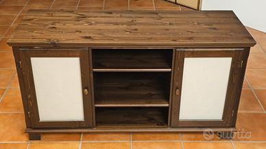 Mobile TV in legno