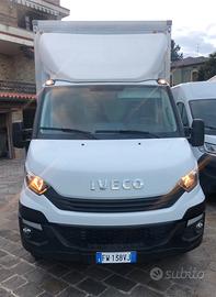 Furgone iveco 35qli con sponda 1000kg