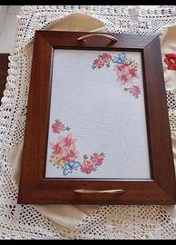 Vassoio grande in legno ricamato a mano 