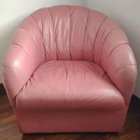 Poltroncina in pelle stile Chesterfield