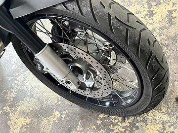 Pneumatico anteriore Metzler per bmw r 1200 gs